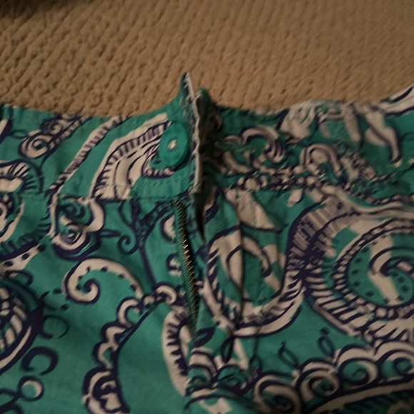 Vineyard vines shorts - Picture 2 of 3